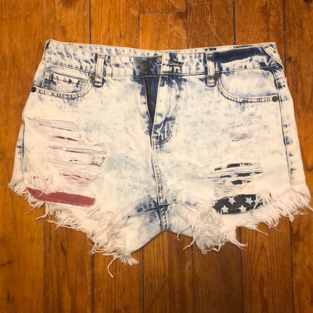 Red white & blue women’s jeans size 6/28